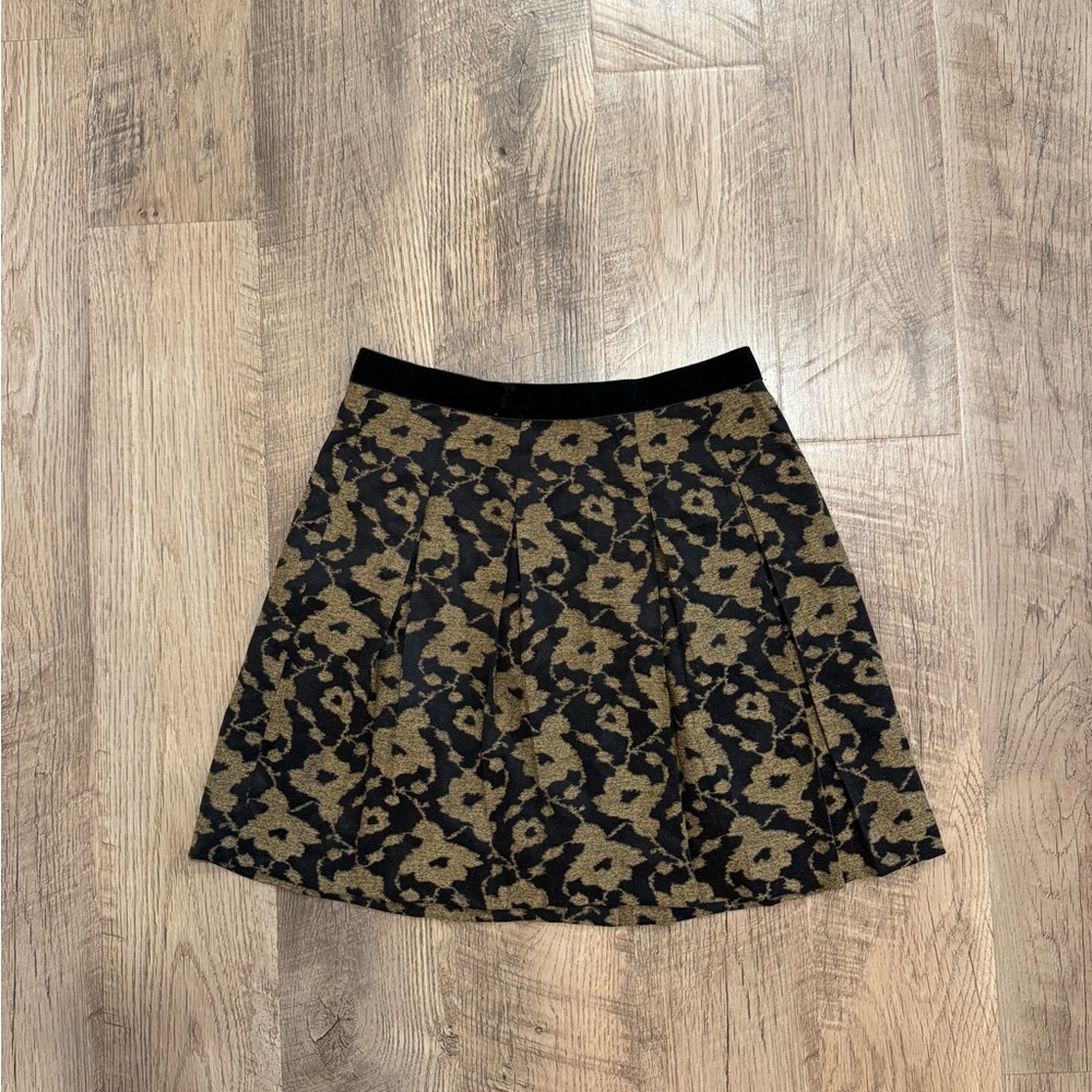 Ann Taylor LOFT skirt with pattern petites size 6P